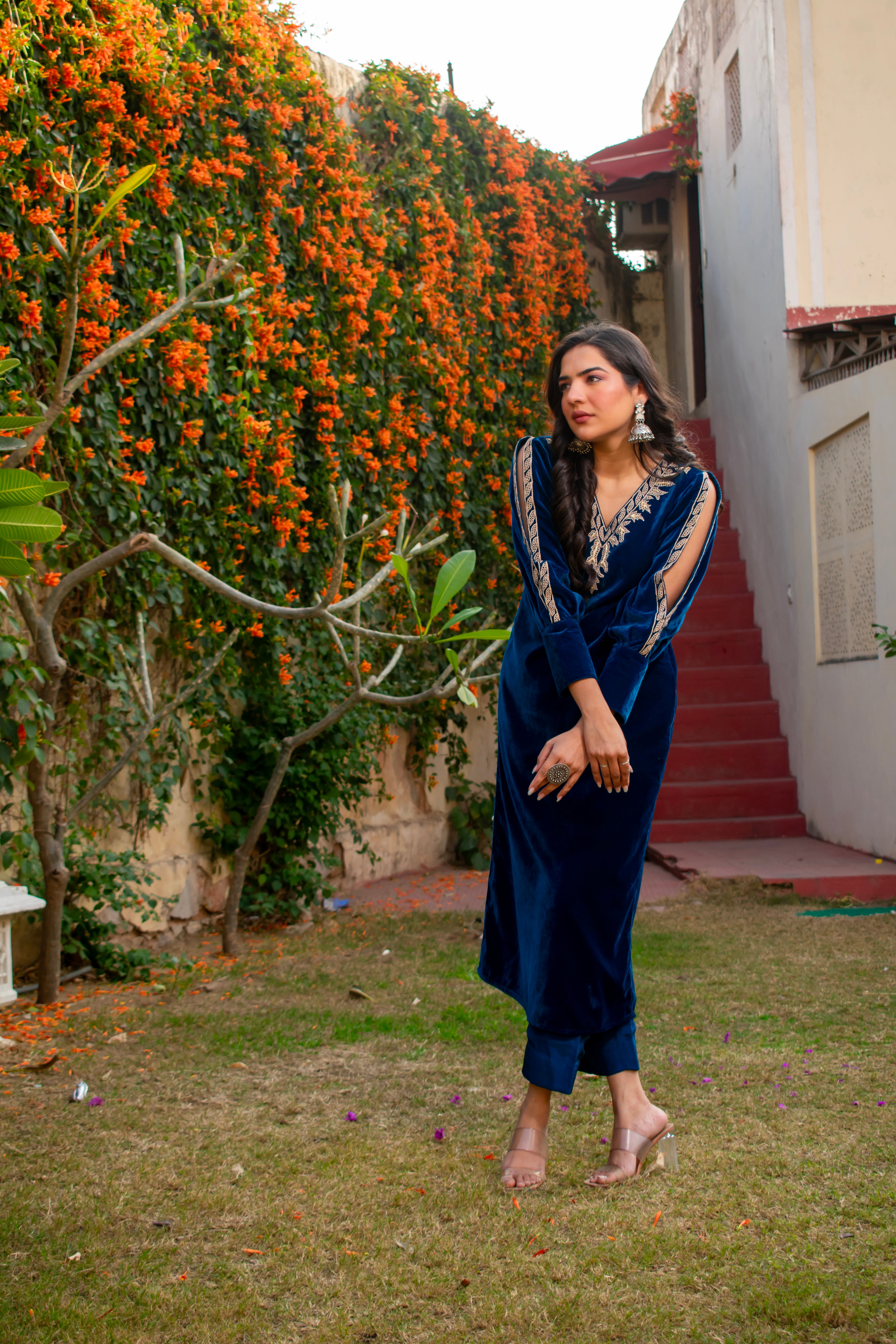 Dark Blue Velvet Kurta With Pant & Hand Work